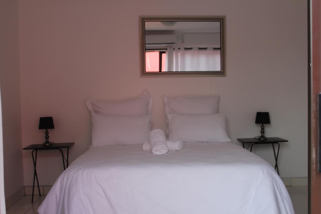 Niilo'S Guesthouse Rundu Kültér fotó