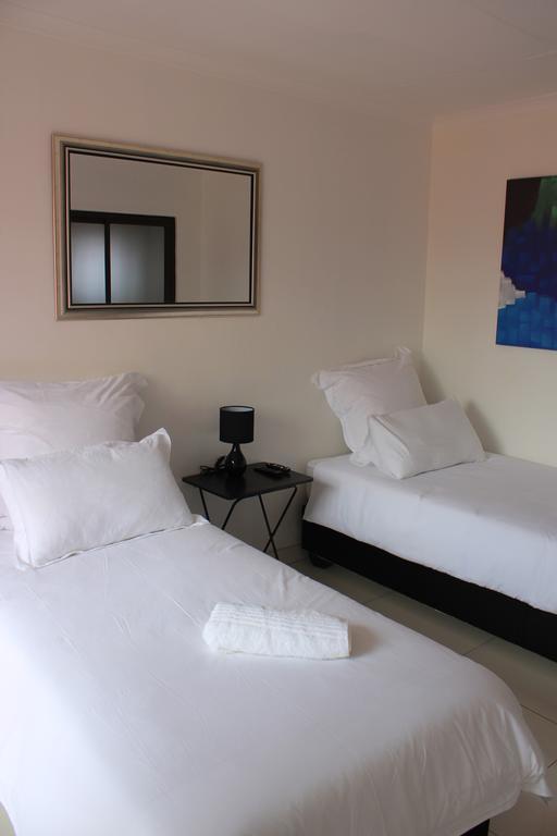 Niilo'S Guesthouse Rundu Kültér fotó