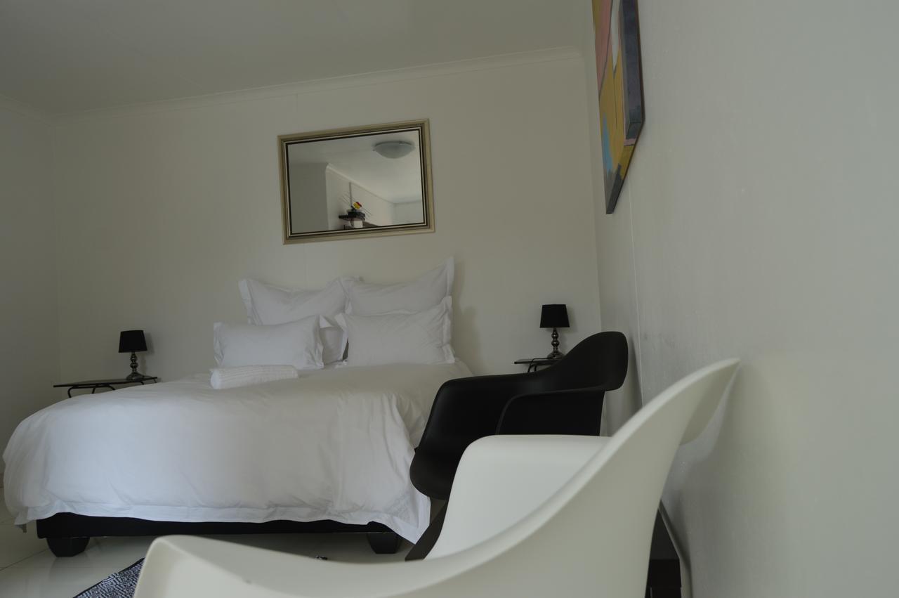 Niilo'S Guesthouse Rundu Kültér fotó