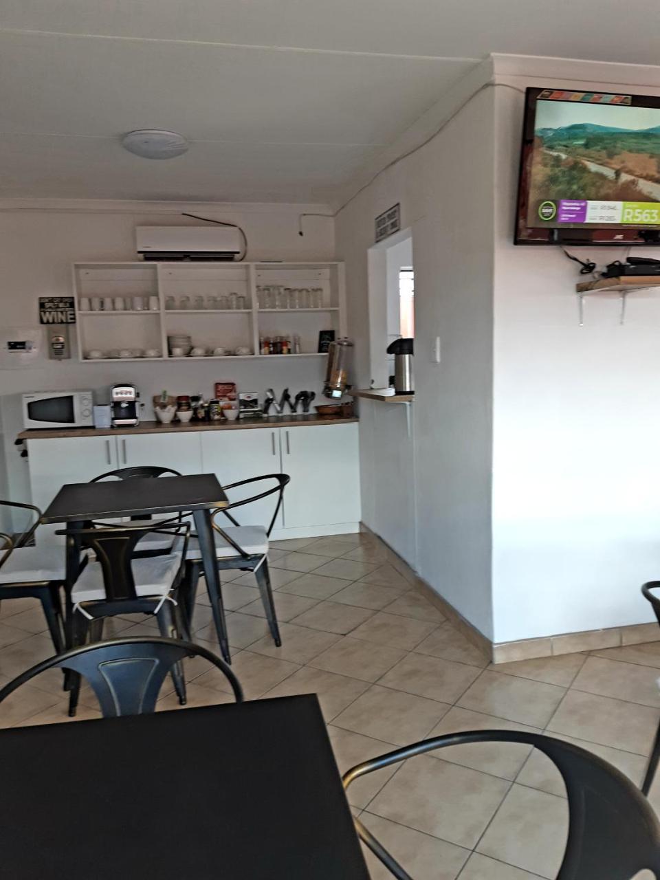 Niilo'S Guesthouse Rundu Kültér fotó